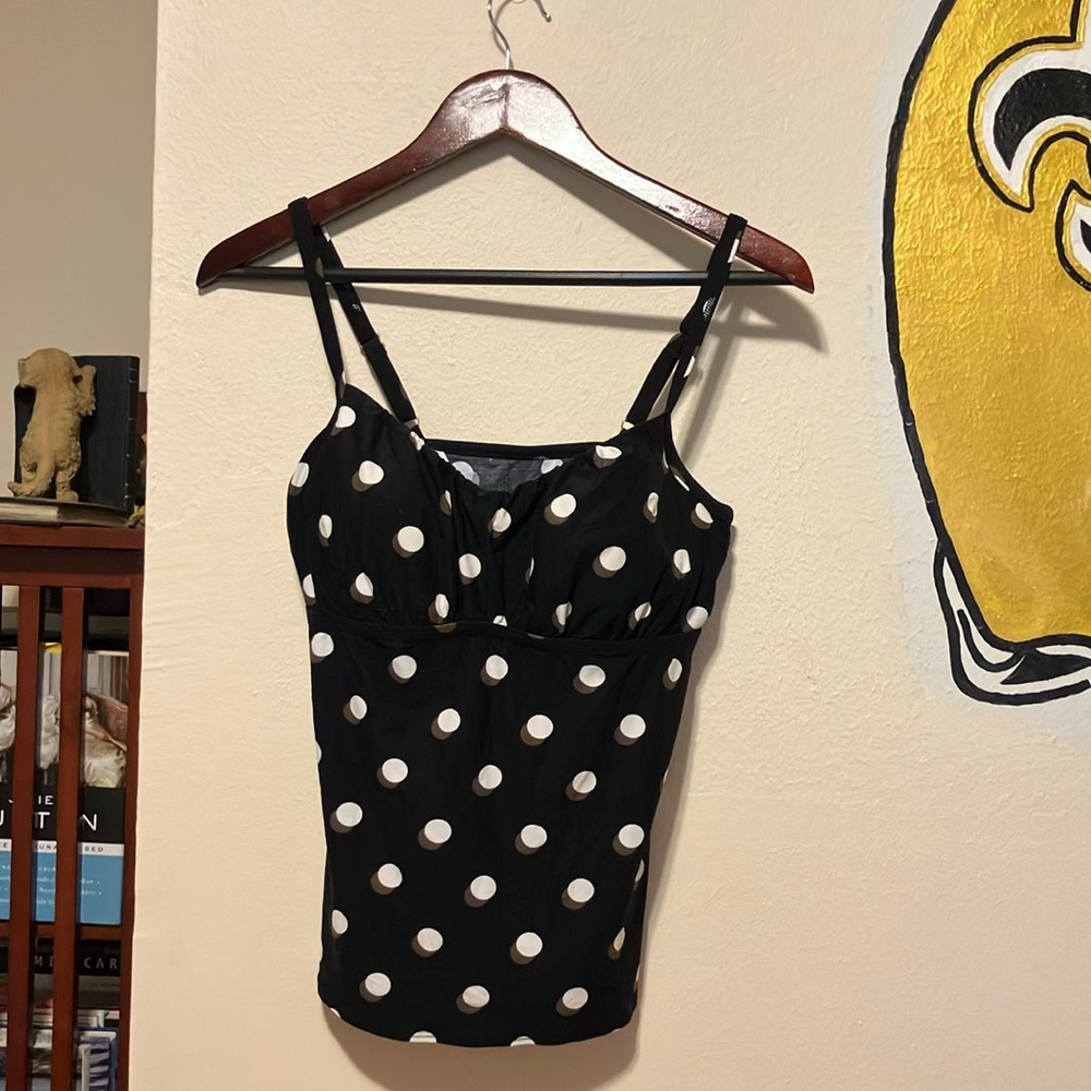 Coco Reef tankini 2013 (2 piece)
I have the swim skort to match